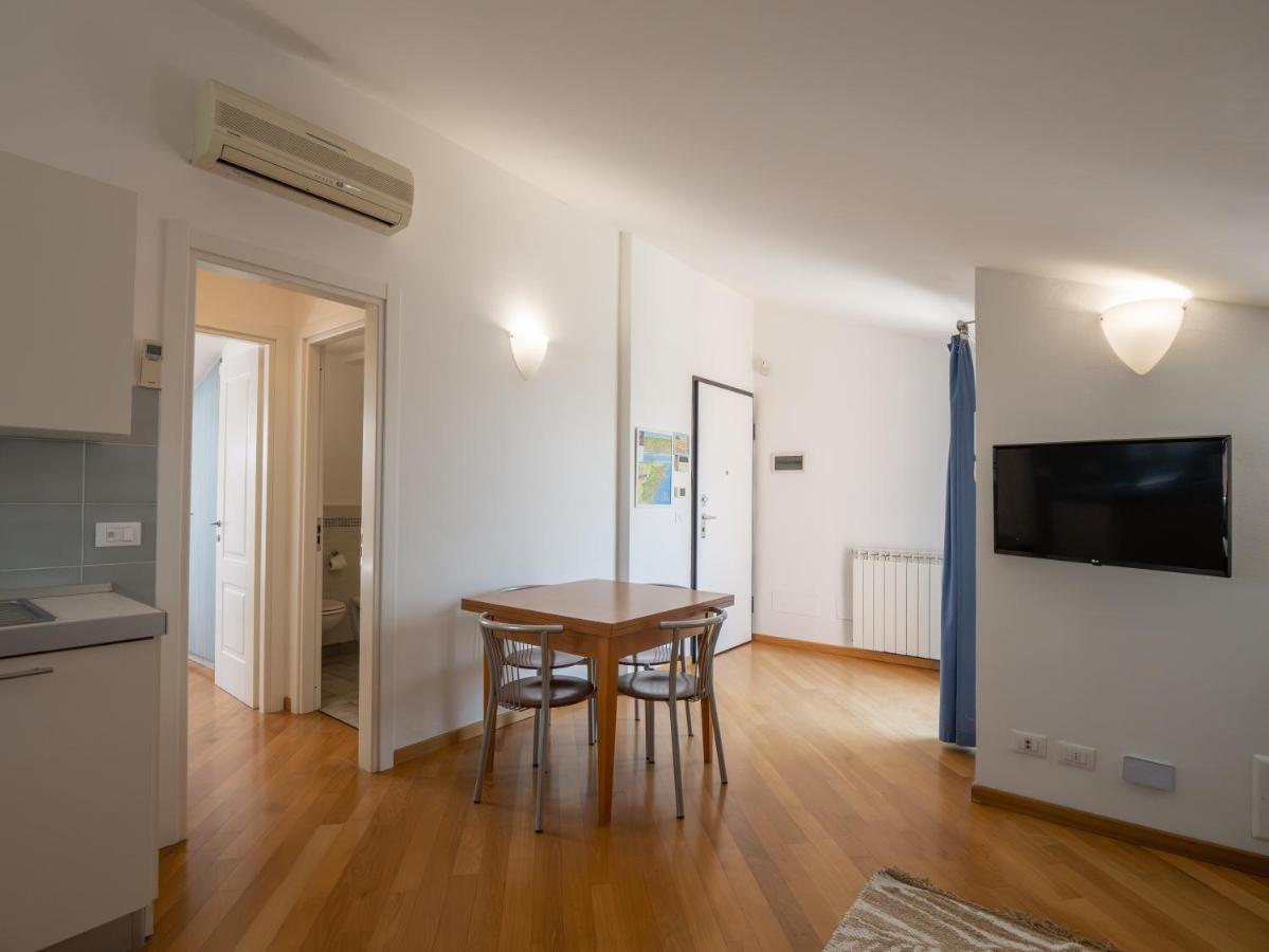 Appartamento Mimosa "A Casa Felice" Pietra Ligure Exterior foto